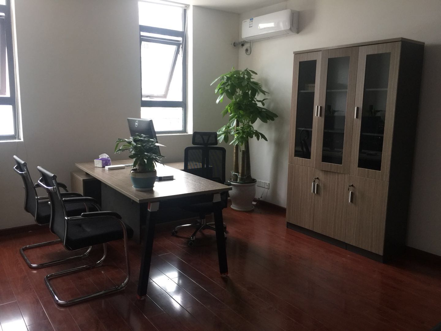 成都办公家具，成都智美冠家具教你怎么购买办公家具，注意哪些问题
